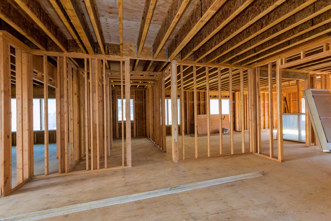 vista interior de una casa construcción con entramado ligero de madera